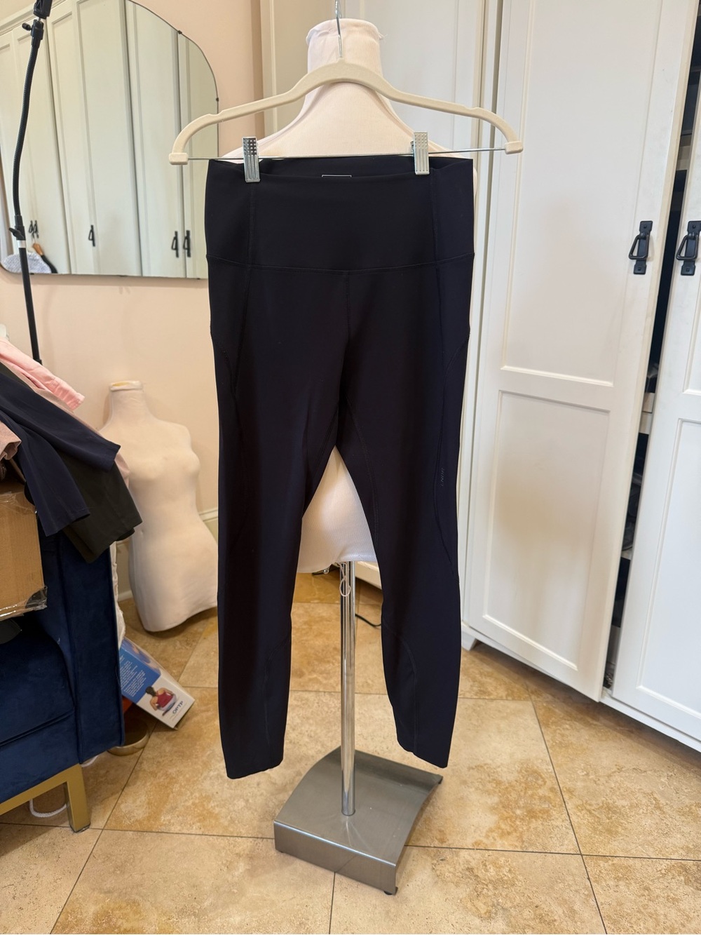 LNDR 7/8 Legging Black Size M - Picture 2 of 4